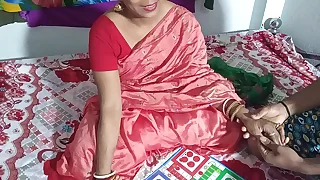 Bhabhi Ke Sath Ludo Game, Winner takes Advantage Seeming Hindi Voice Sex Video